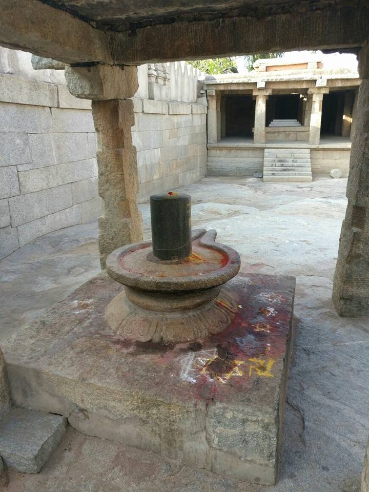 one day trip to Lepakshi temple - legendary temple