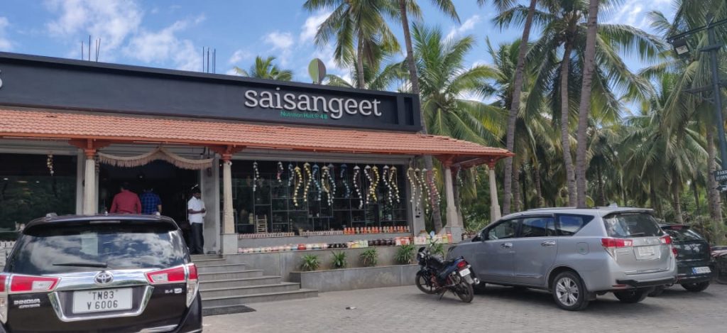 saisangeeth restaurant in Bangalore chennai highways