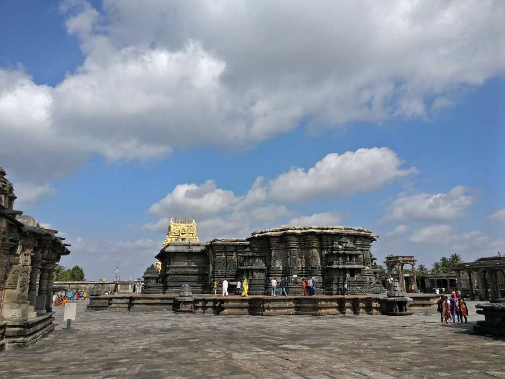 famous temple images in karnataka